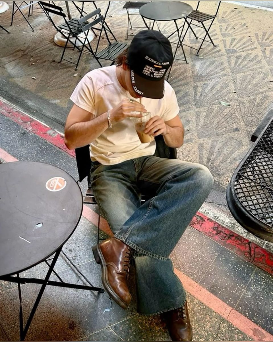 Streetwear black baseball cap — Embroidered white text on the front panel and brim, 'HOLLYWOOD KILLS' on the front, and 'DEE DEE JOHNNY' on the brim. It has a slightly distressed or worn appearance.