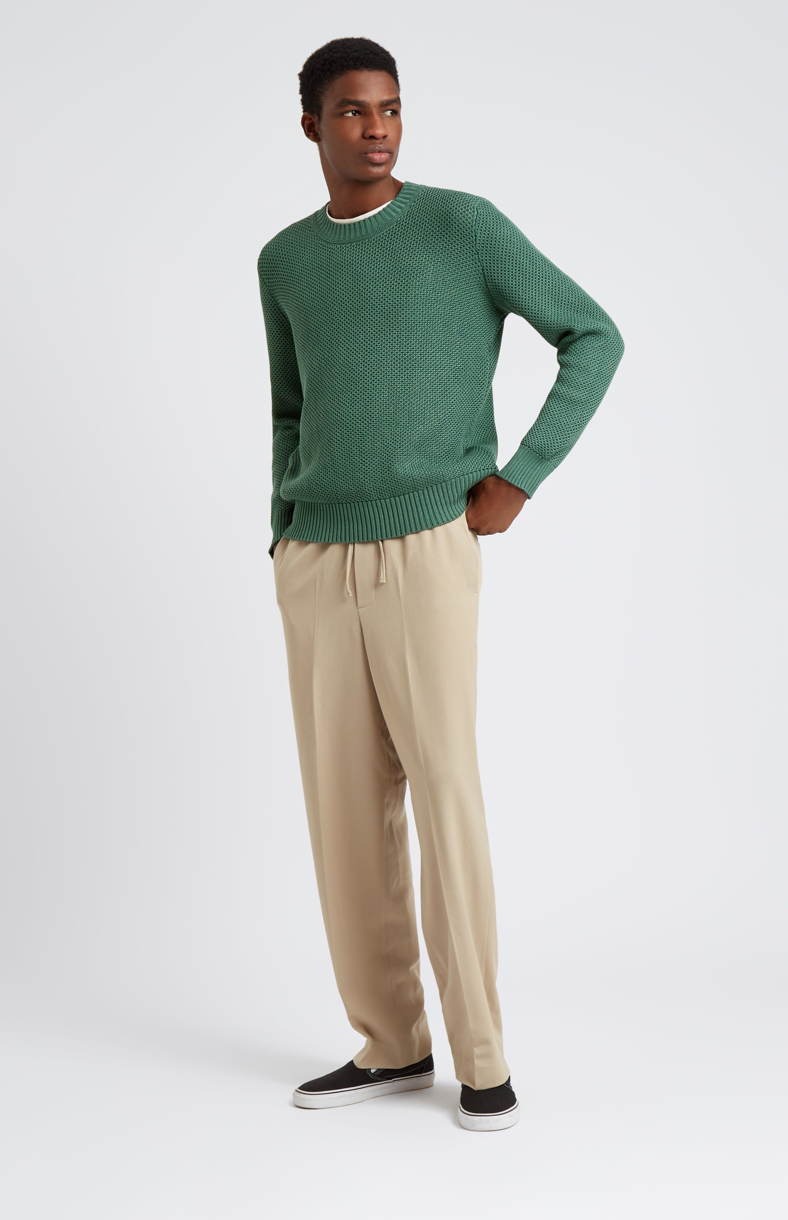 Casual Forest Green Sweater — Round Crew Neck, Ribbed Cuffs and Hem