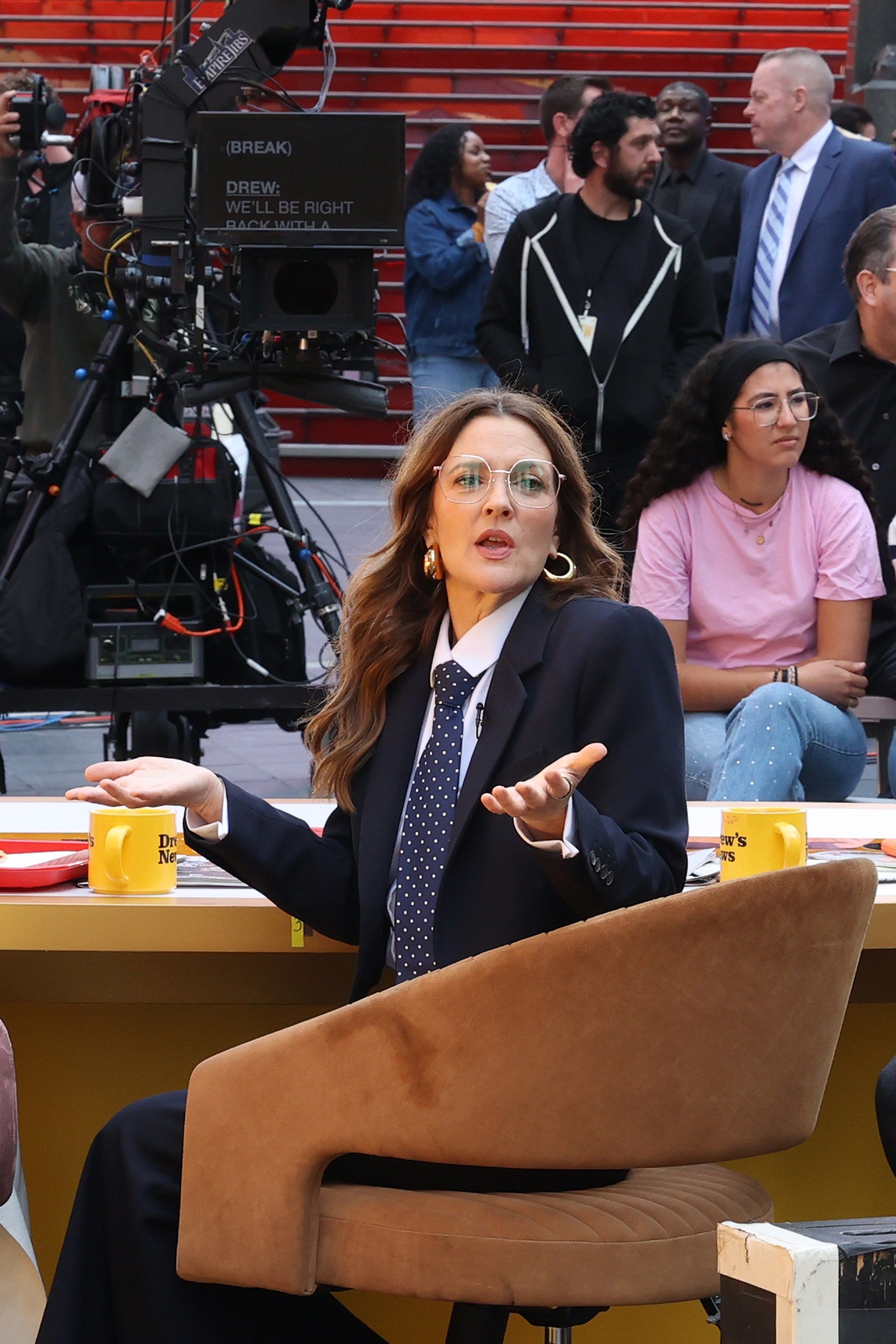 Drew Barrymore Navy Blue Blazer — Notch Lapel, Single-breasted