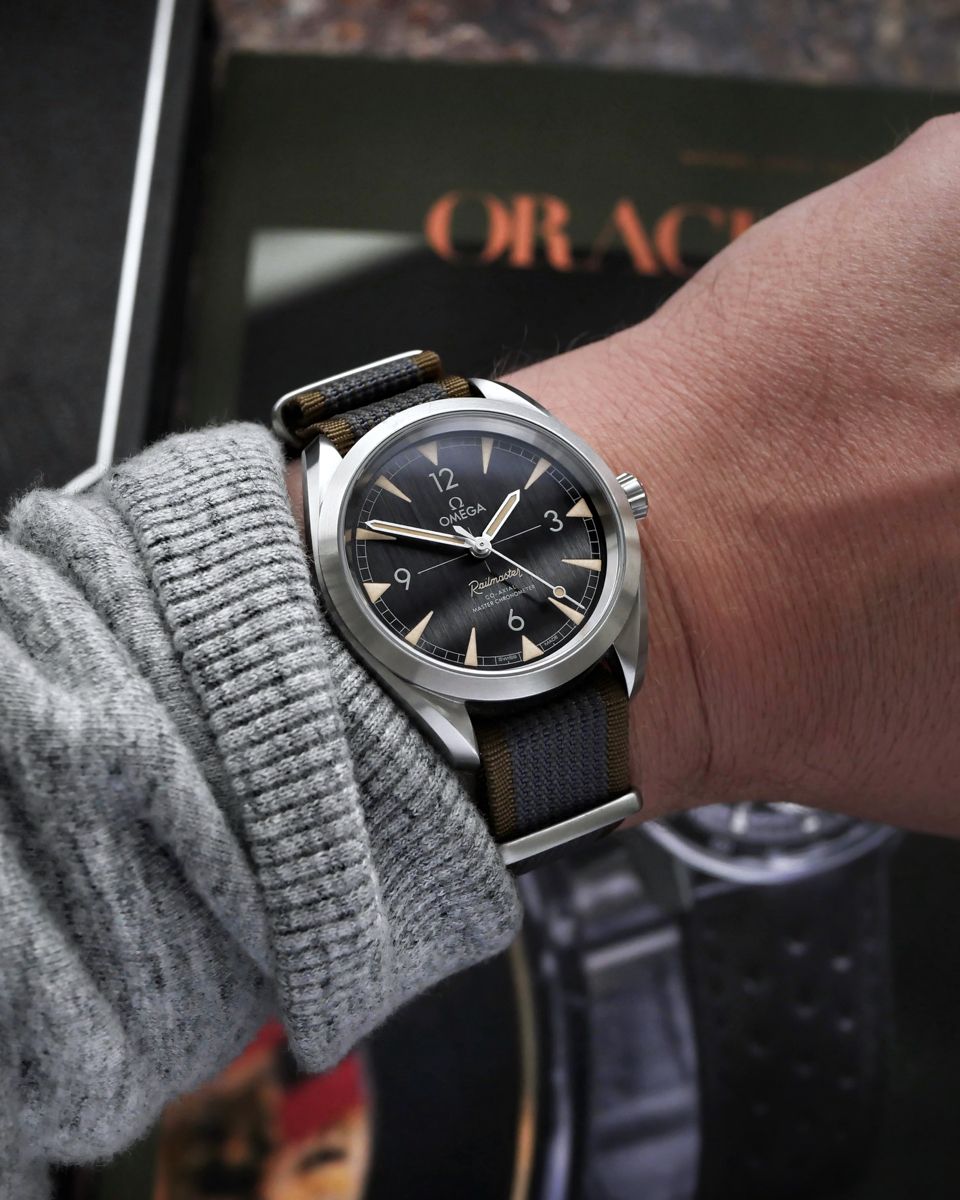 Big discounts on the Omega Railmaster ! Big discounts on the Omega Railmaster !