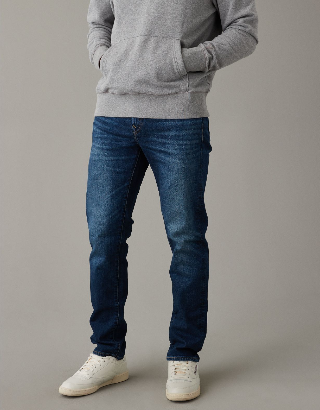 AE Slim Straight Jean