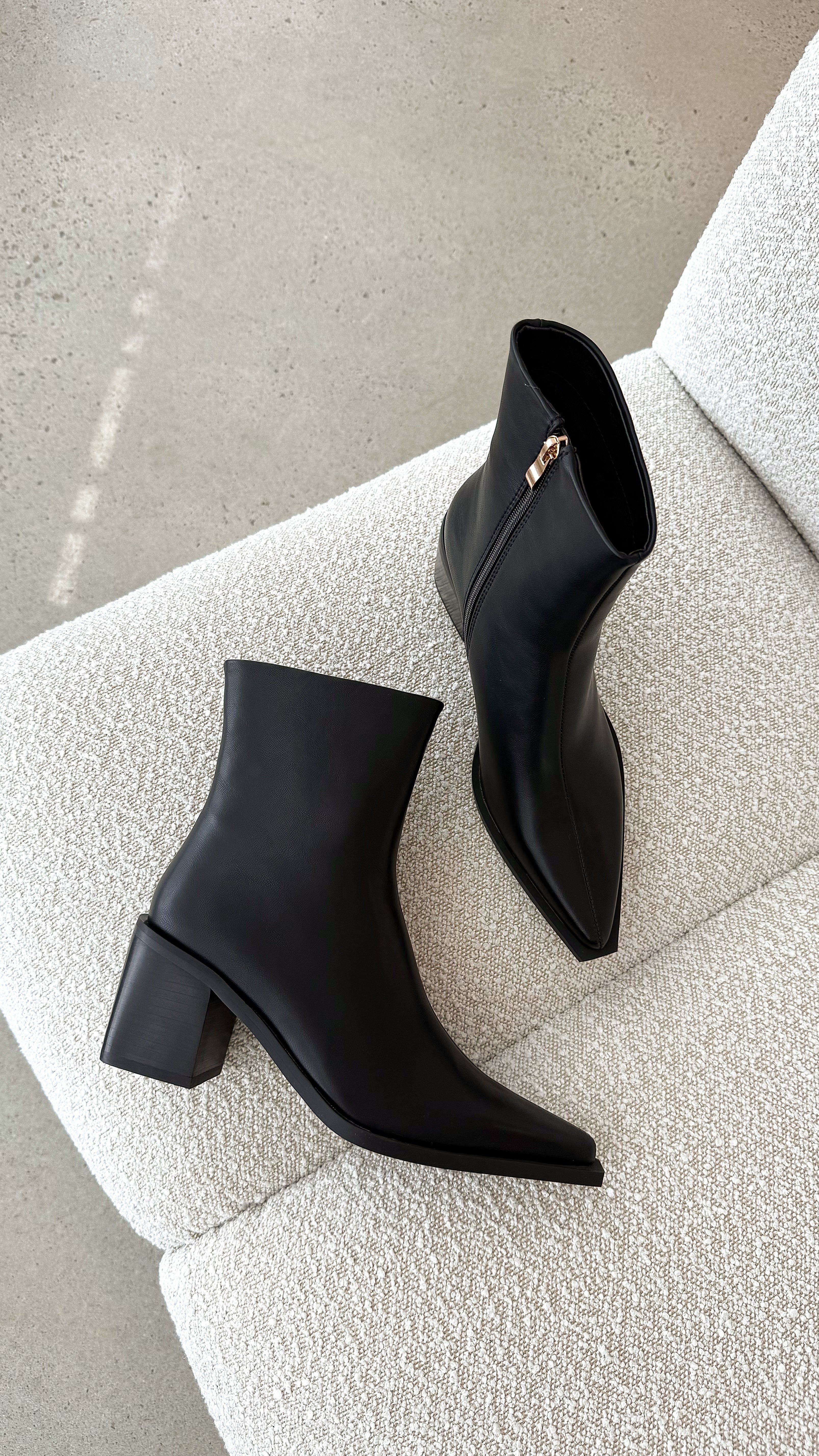 Leanora Boots - Black Leanora Boots - Black