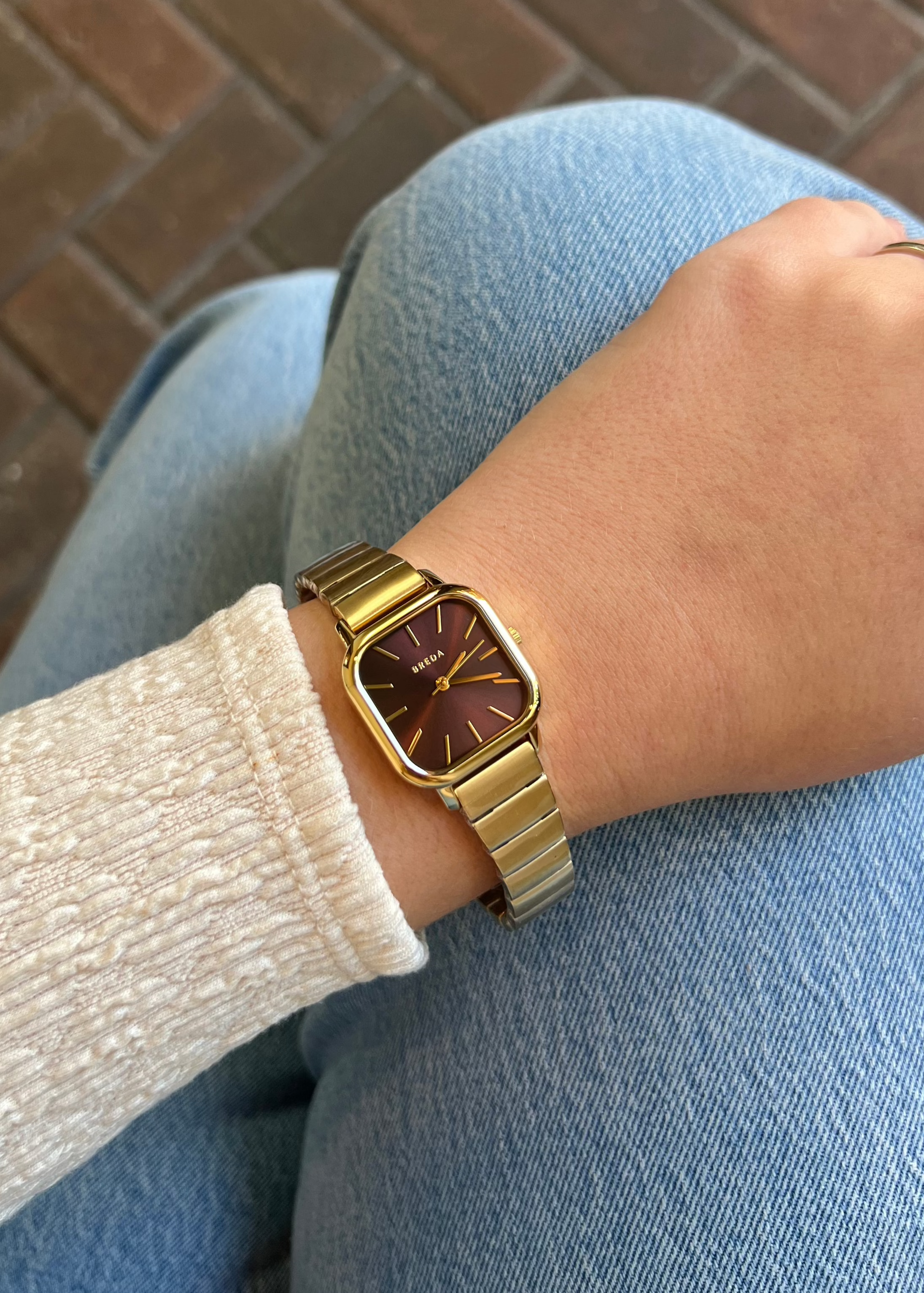 Esther Watch - Gold / Brown Esther Watch - Gold / Brown