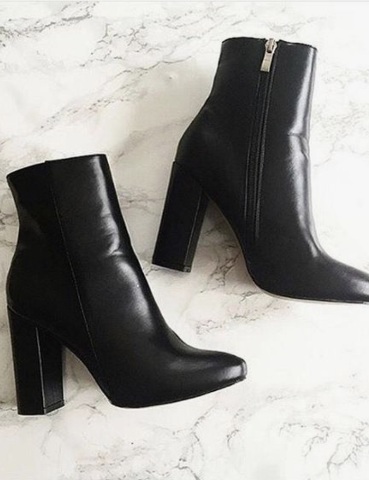 casual black ankle boots — chunky block heel, pointed toe, side zipper closure, ankle shaft