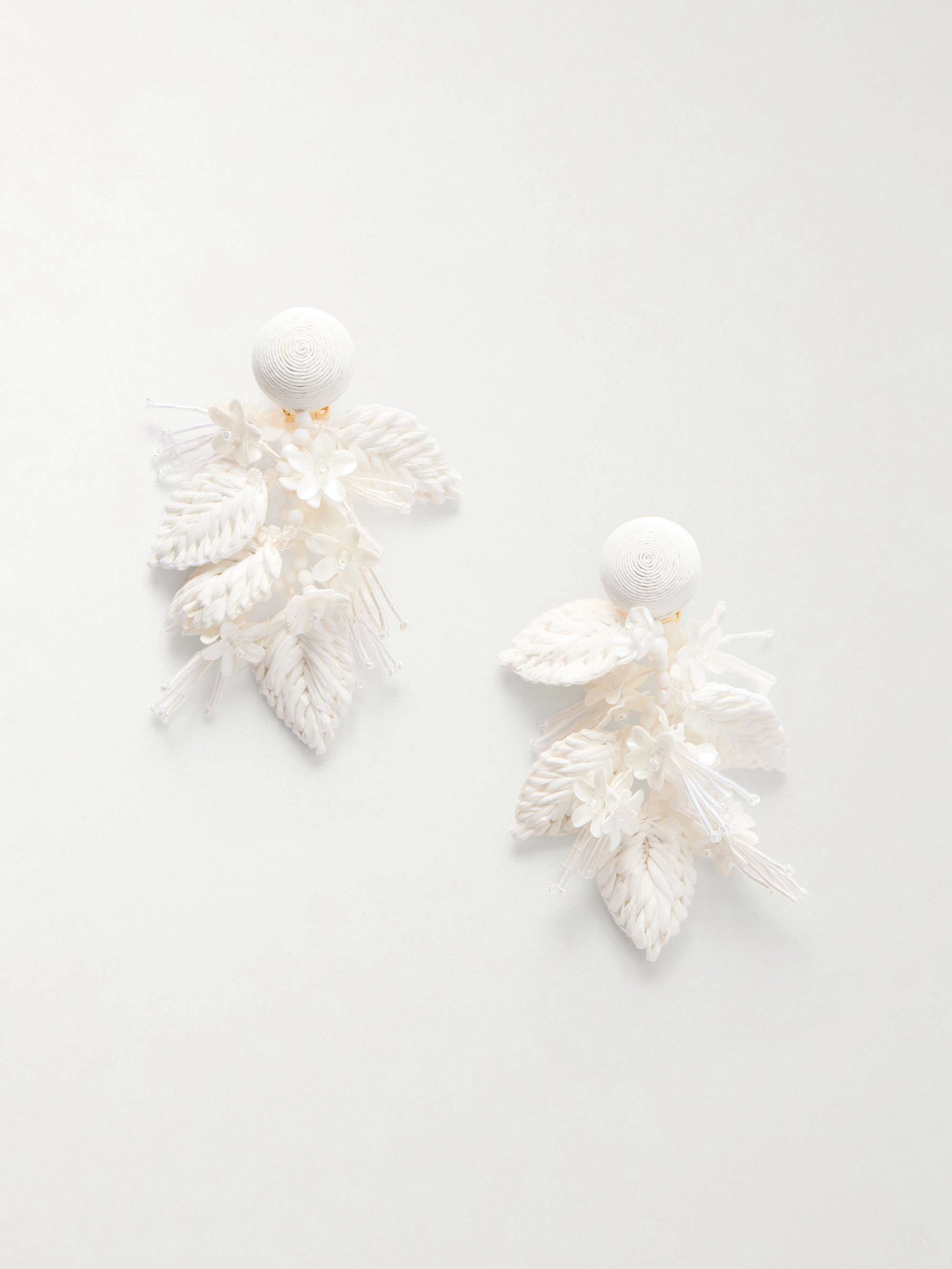 OSCAR DE LA RENTA Bouquet bead-embellished raffia-like clip earrings - white - One Size