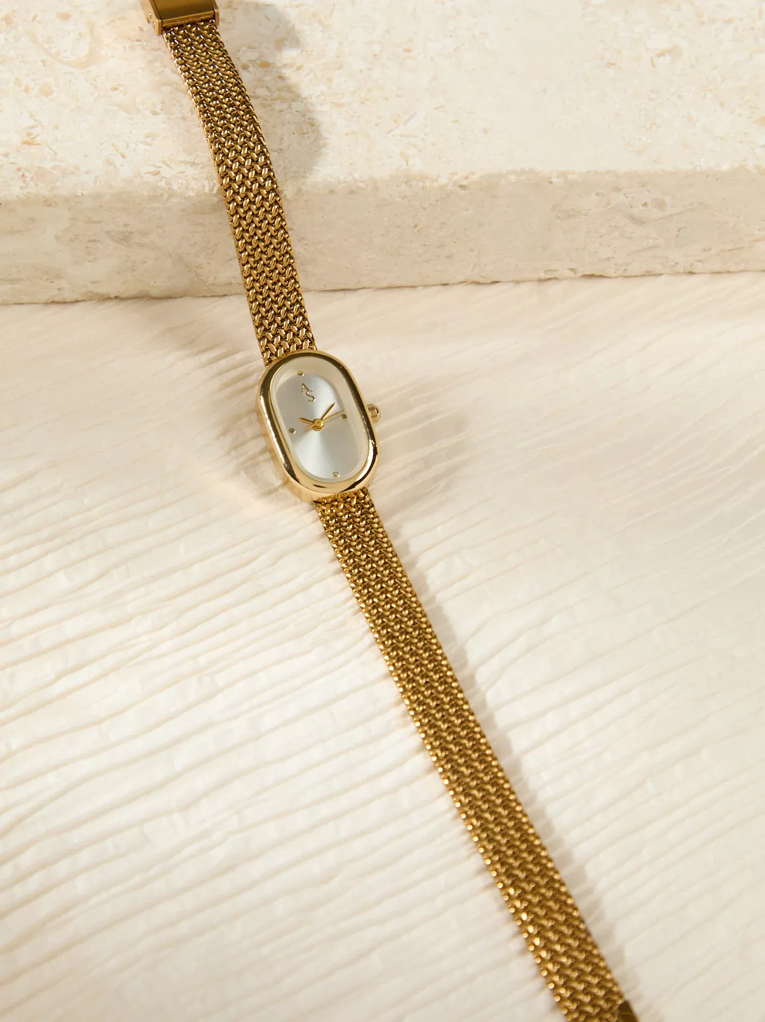 Slim Vintage Woven Watch