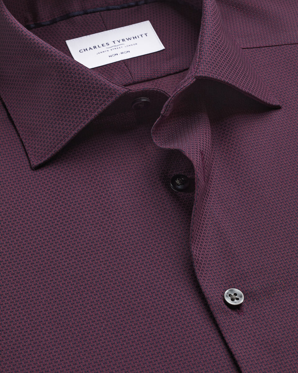 Semi-spread Collar Details About Product: Non-iron Stretch Texture