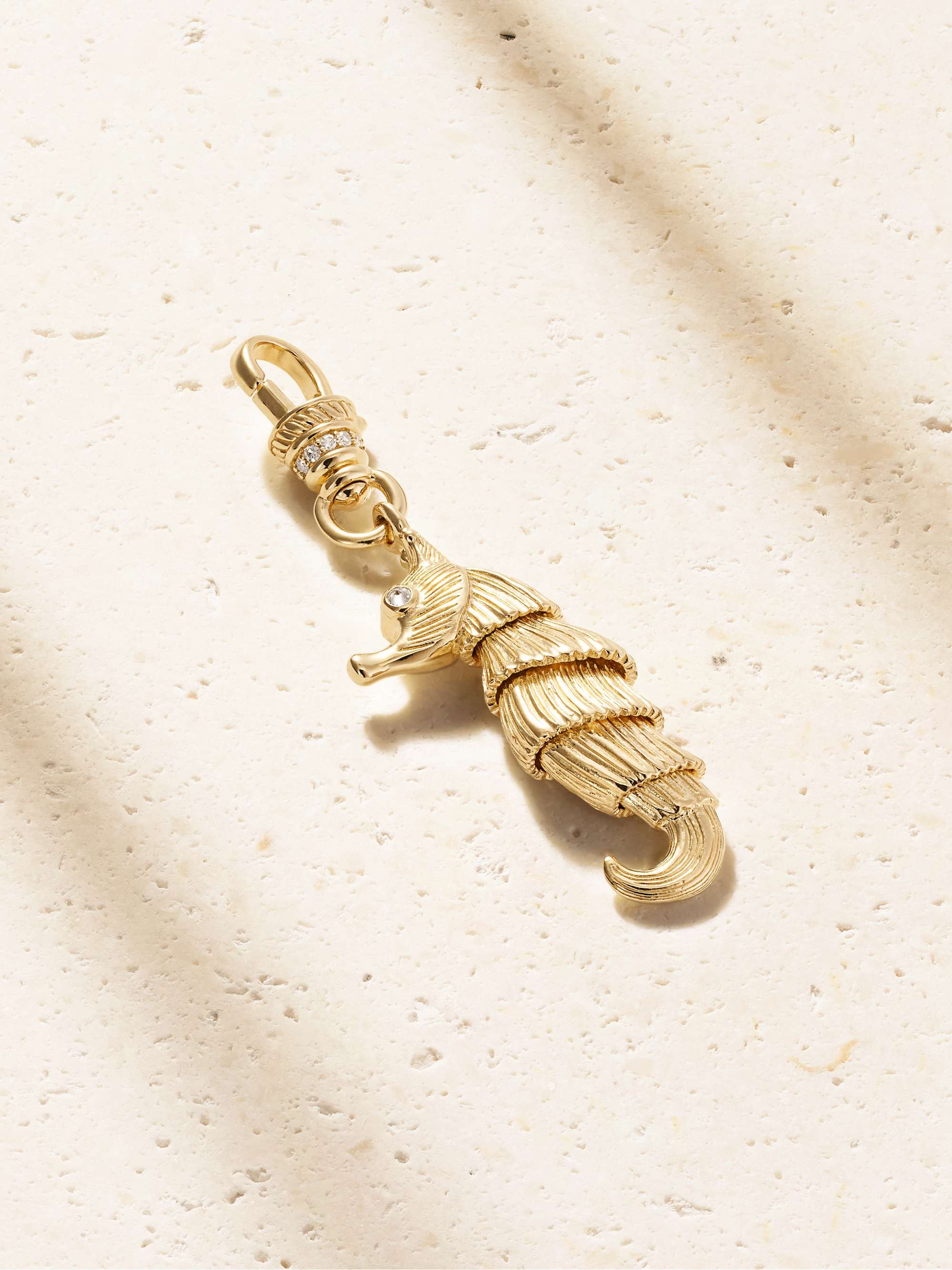 LUCY DELIUS Pot-belly Seahorse 14-karat gold diamond pendant