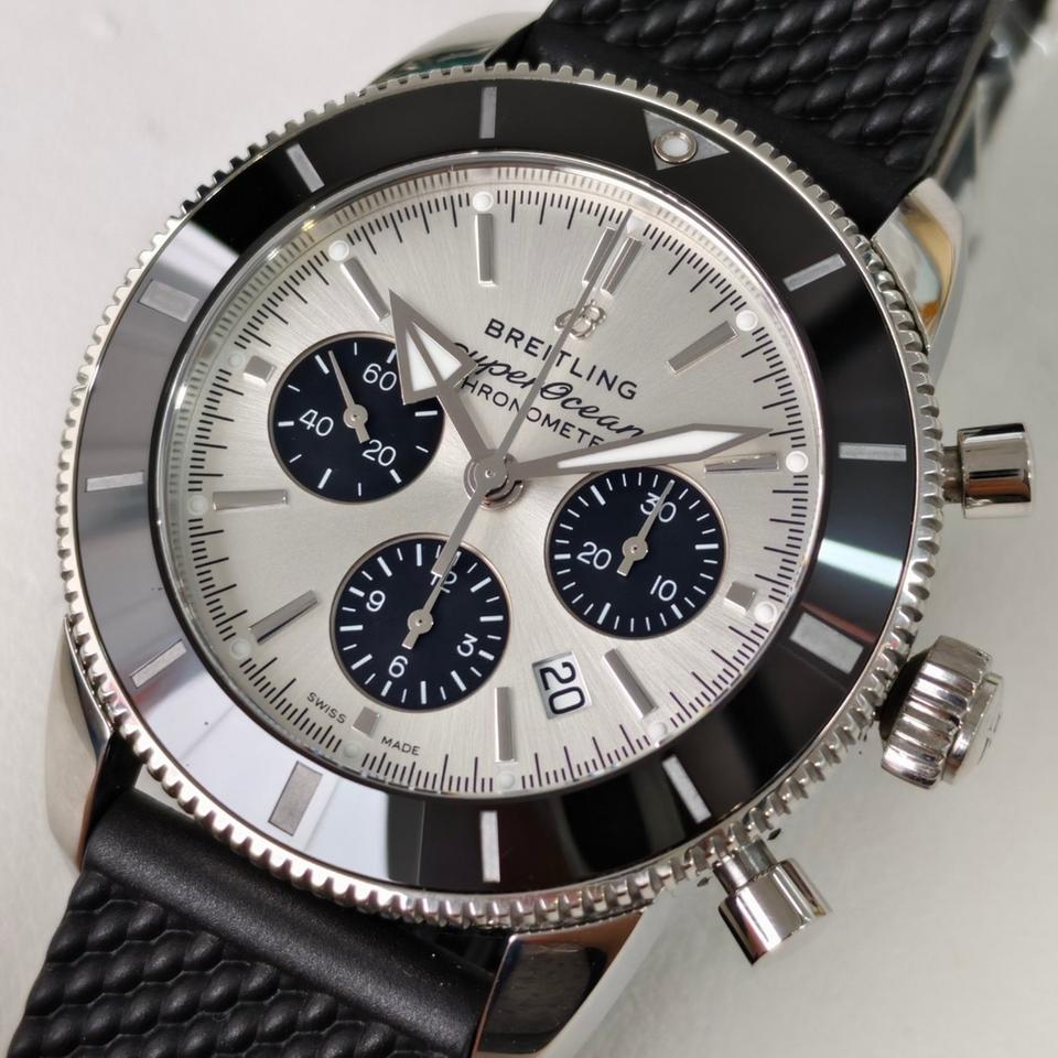 Breitling Superocean Heritage II