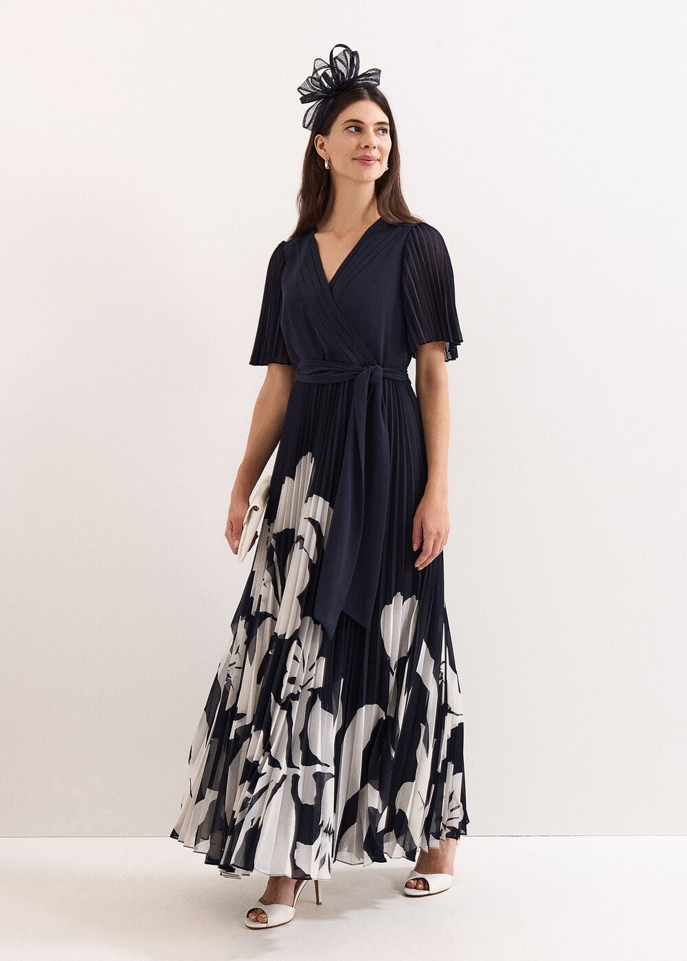 Petite Abigail Pleated Print Maxi Dress