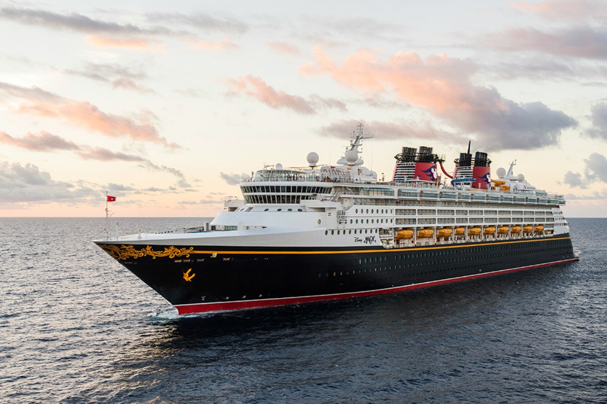 Disney Magic and Wonder: The Complete Guide to DCL's Classic Ships