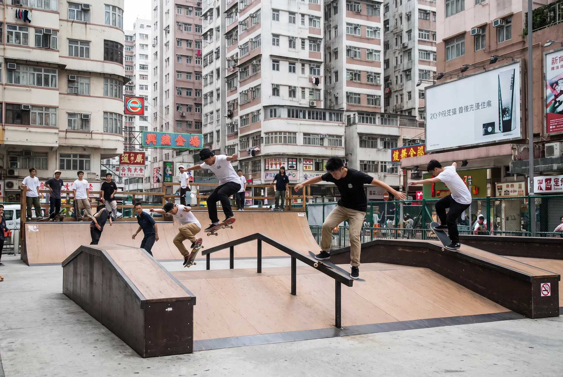 outdoor activities hong kong one-on-one teaching with adventure camp hk in Hong Kong