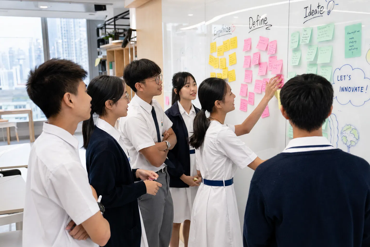 STEM 與創新科技 工作坊現場｜STEM 與創新科技課程｜FlintHub Academy 星火創藝學院