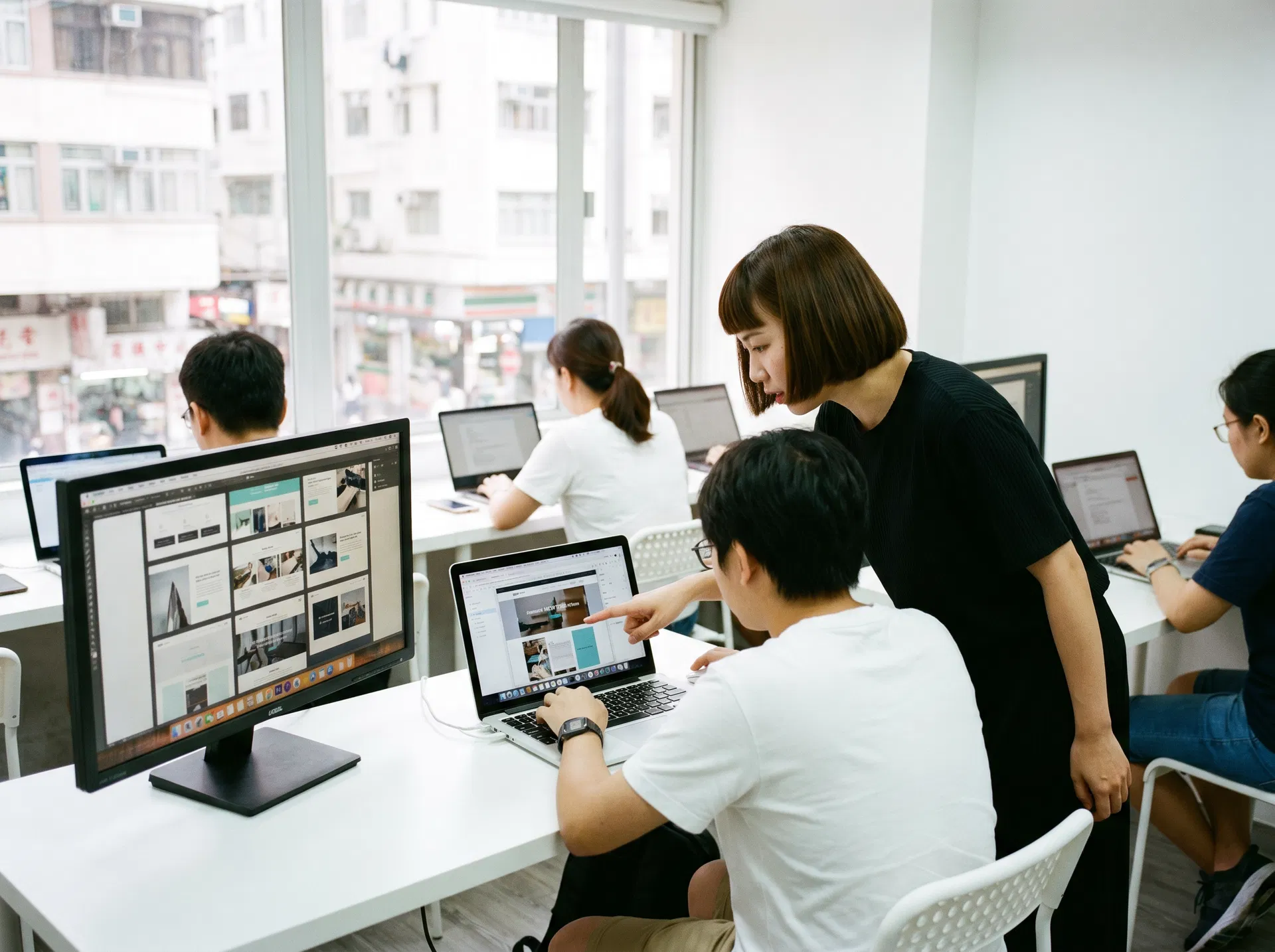 平面設計課程 學員完成作品|結合 電繪課程推薦 與 網頁設計課程邊間好 主題