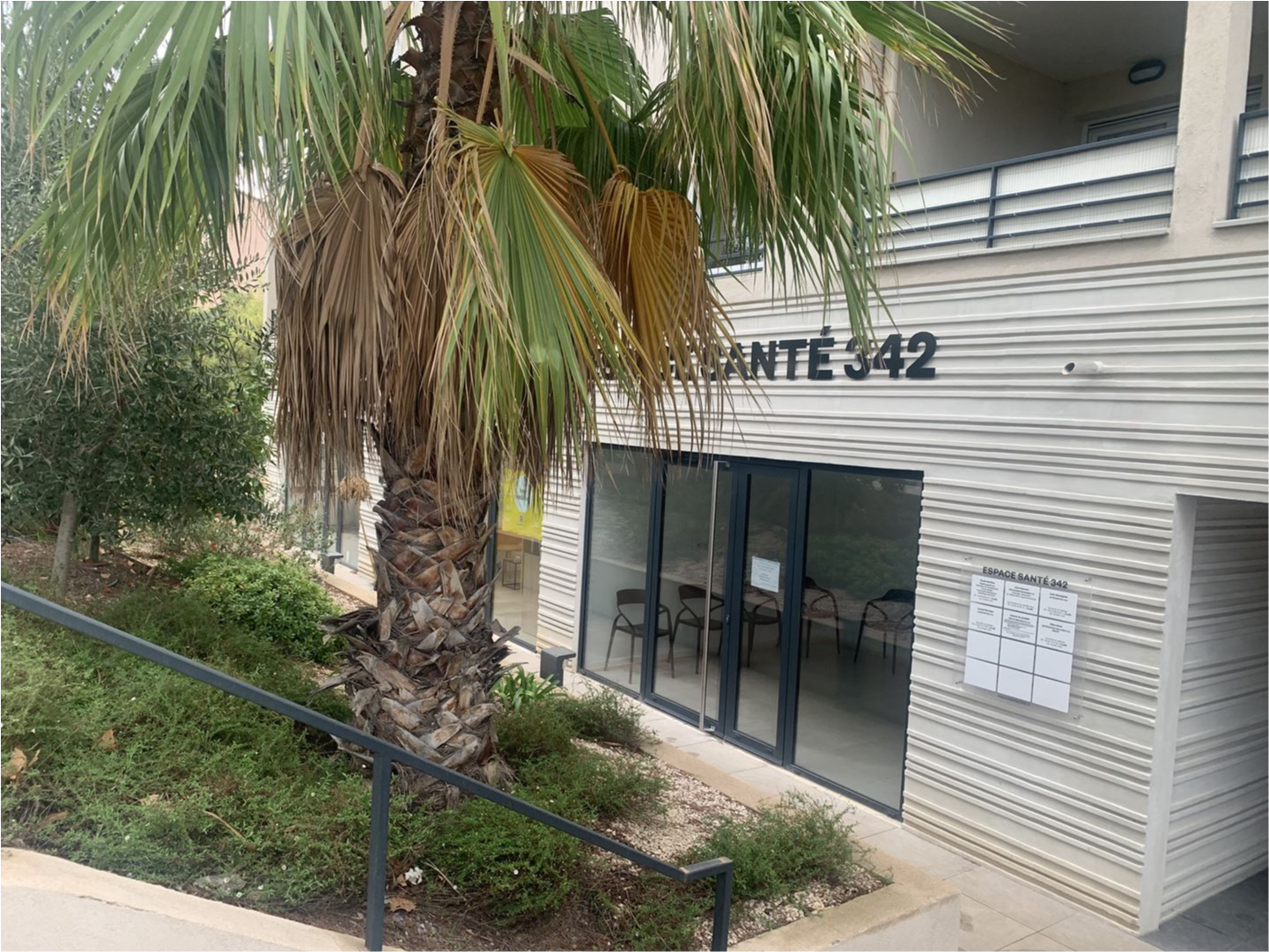 Local commercial - 145 m² - 1 pièce — photo 4