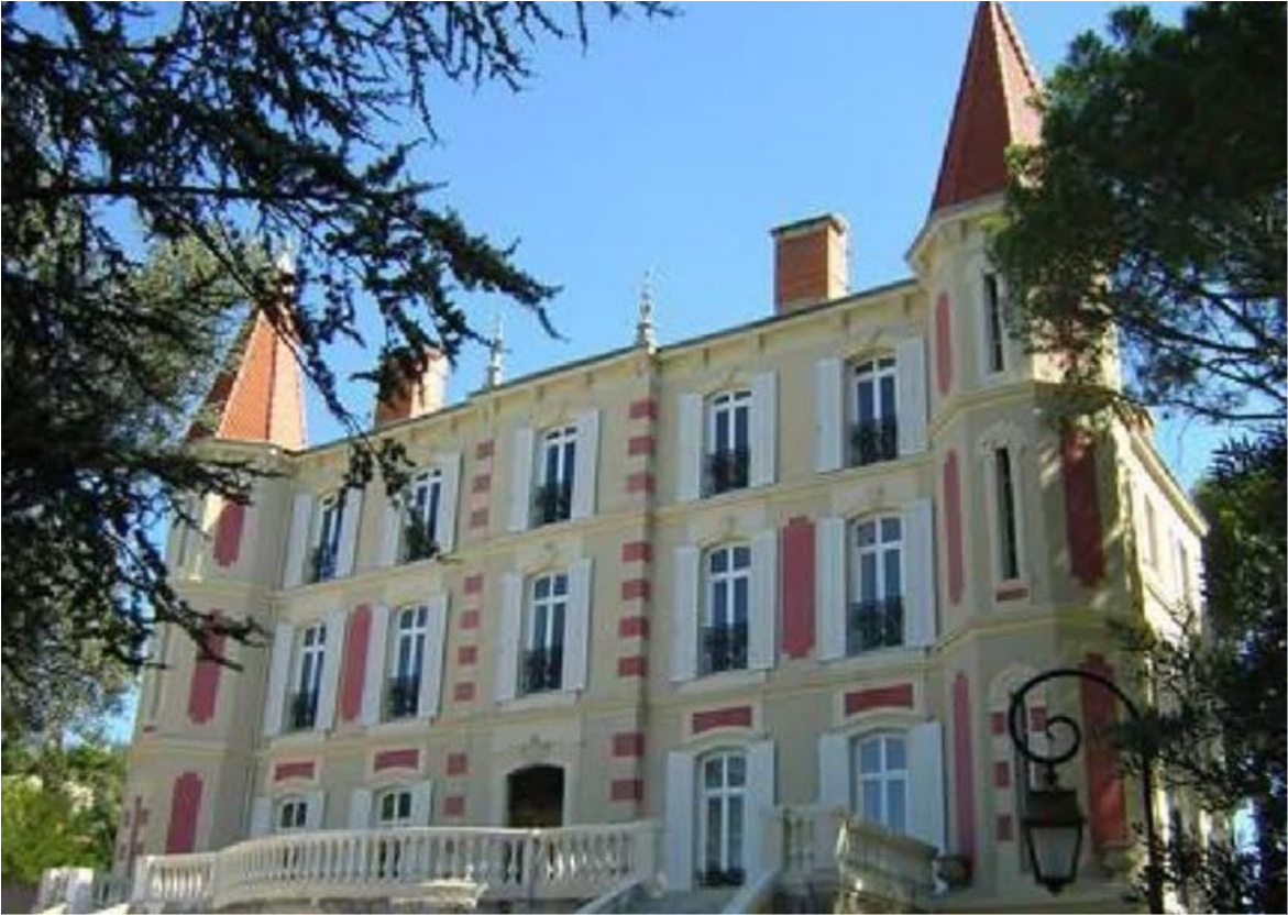 Immeuble - 1400 m² - 12 pièces — photo 3