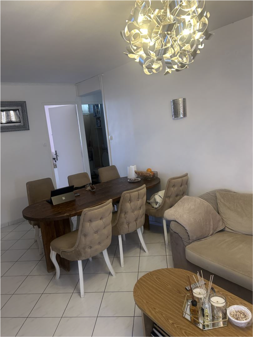 T4 - 64 m² - 4 pièces — photo 10