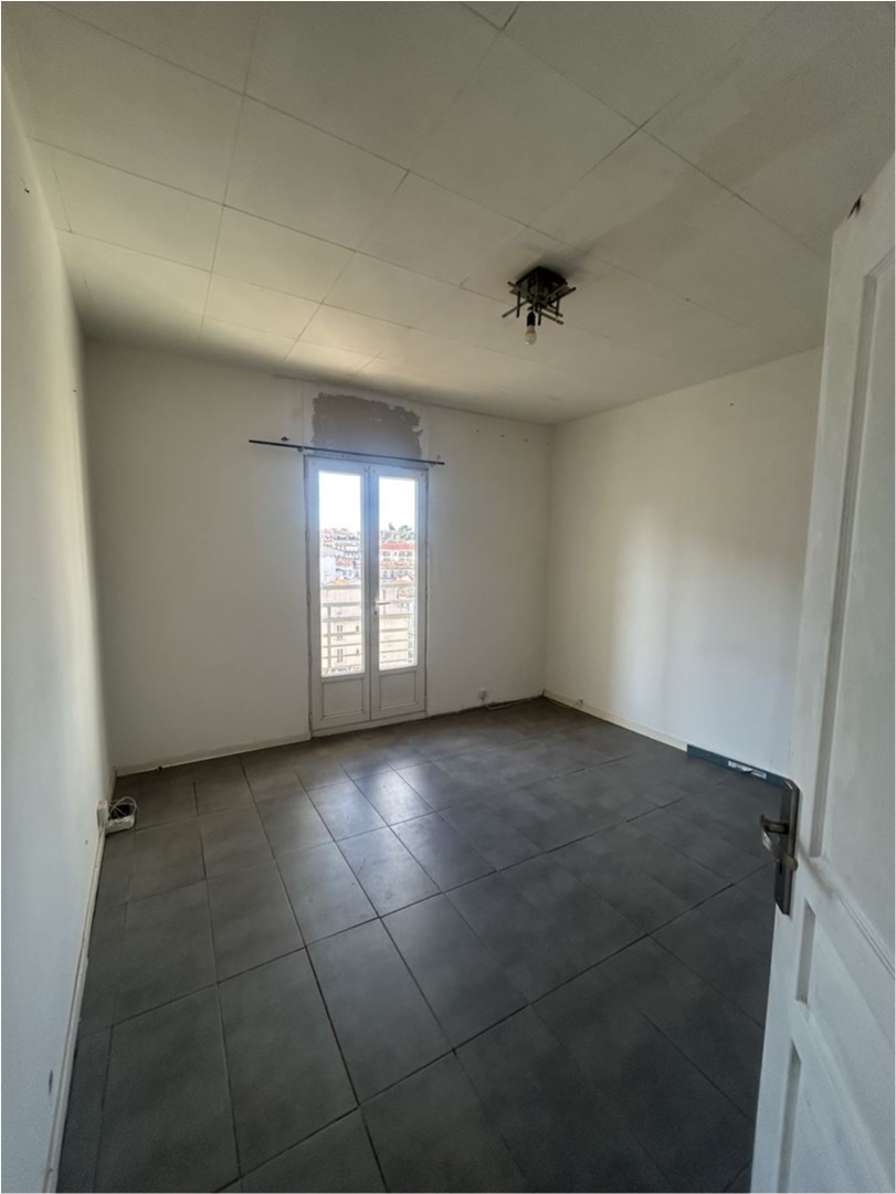 Studio - 28 m² - 1 pièce — photo 2