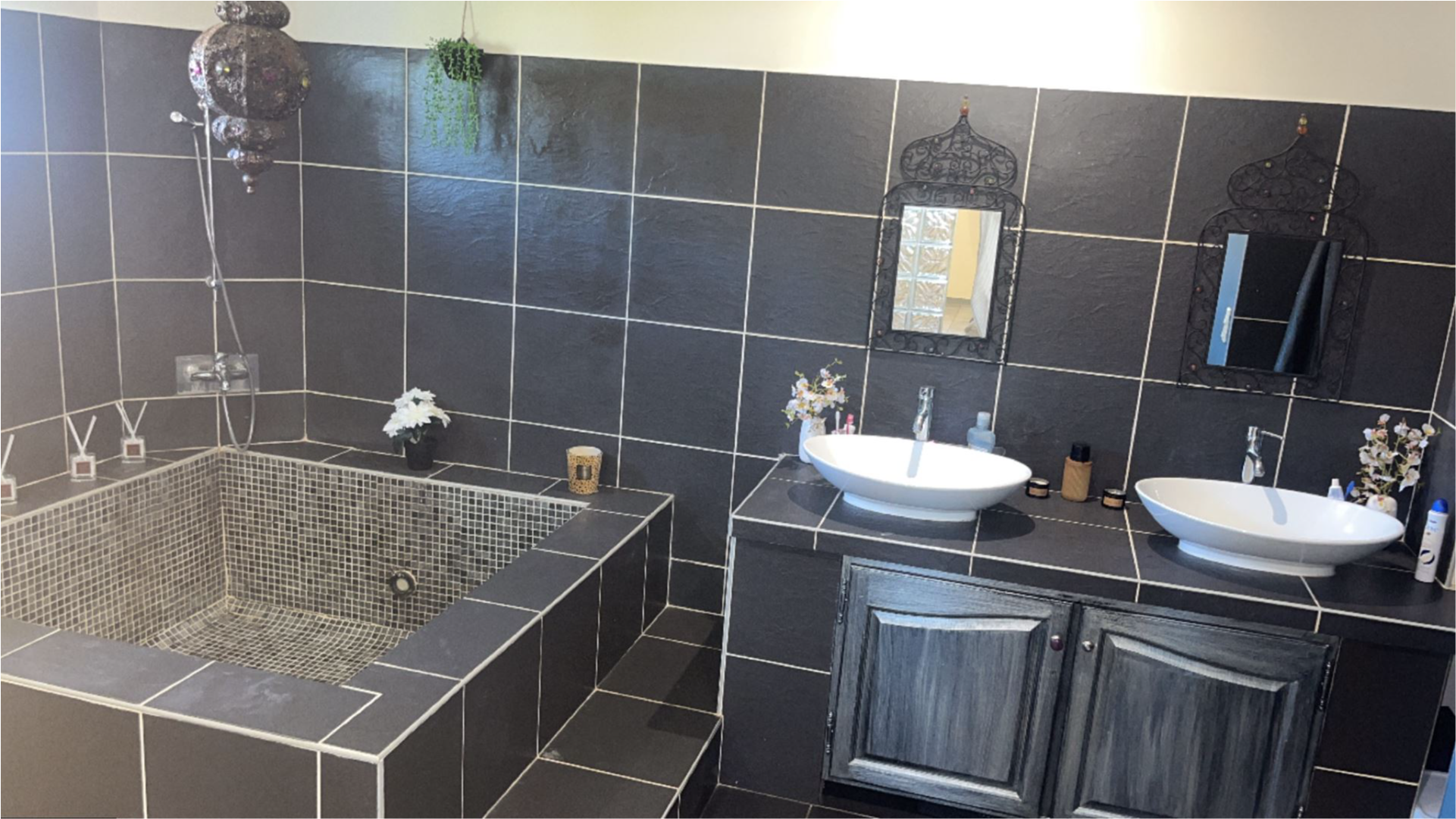 Propriété - 210 m² - 11 pièces — photo 4