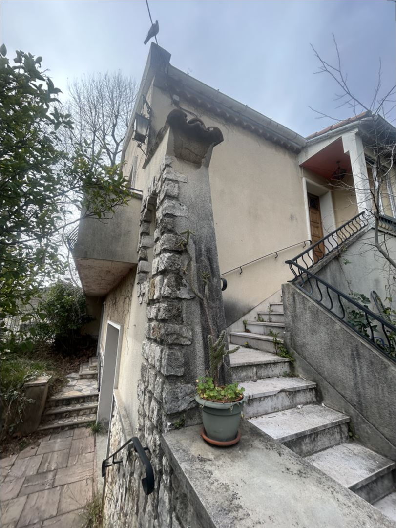 Maison - 145 m² - 5 pièces — photo 2