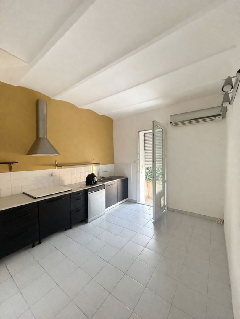 T2 - 59 m² - 2 pièces — photo 2