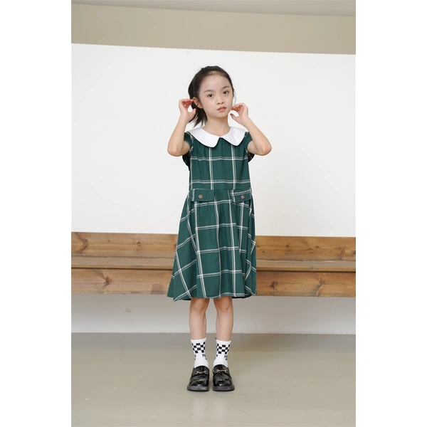 bd-mo-166定做綠色格子校服裙子設計水手領兒童校服裙子真人試穿模特示範|制服展示圖