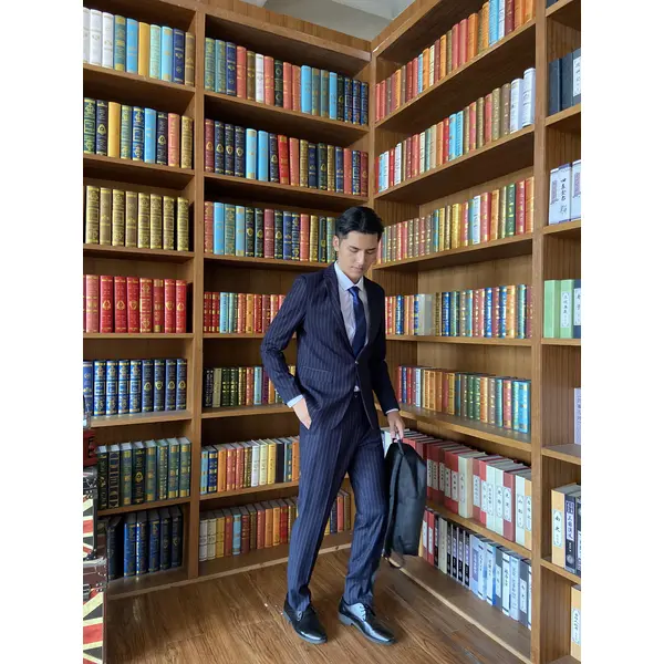 bd-mo-061 大量定制條紋男士西服設計商務單排扣男士西服真人試穿效果男士西服中心|制服展示圖