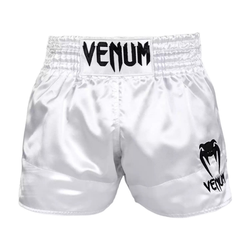 Venum 經典白黑色泰拳短褲正面實拍