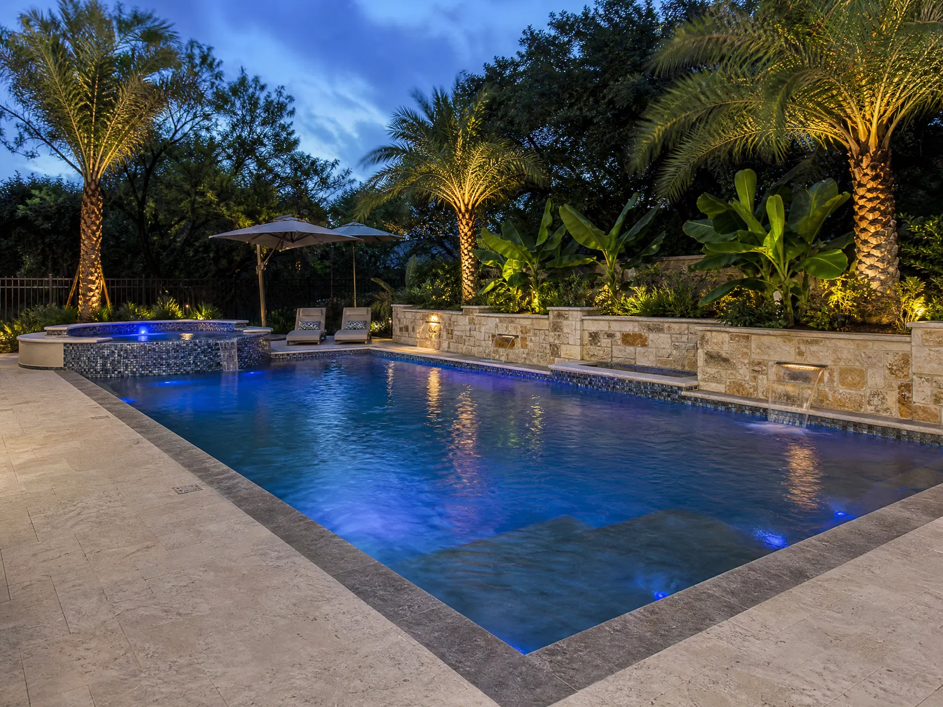 Pool & Stone Coping