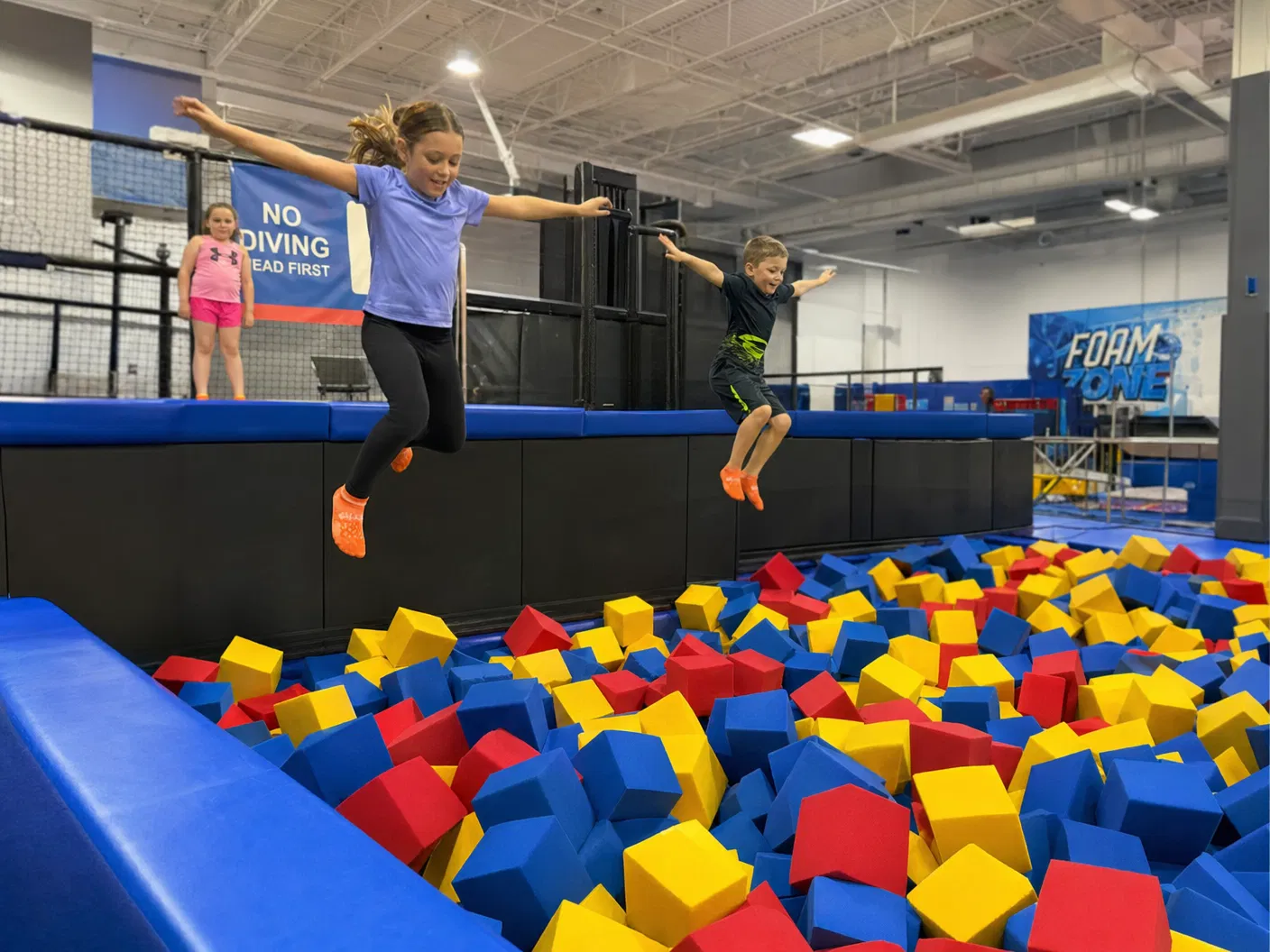 Foam Pit — Saut dans la mousse