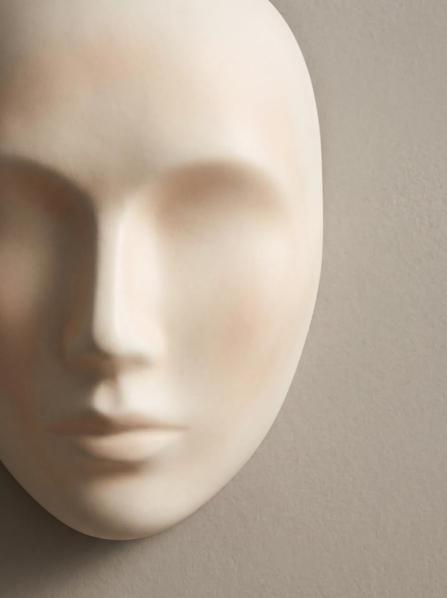 My Aura Elevé sculptural face