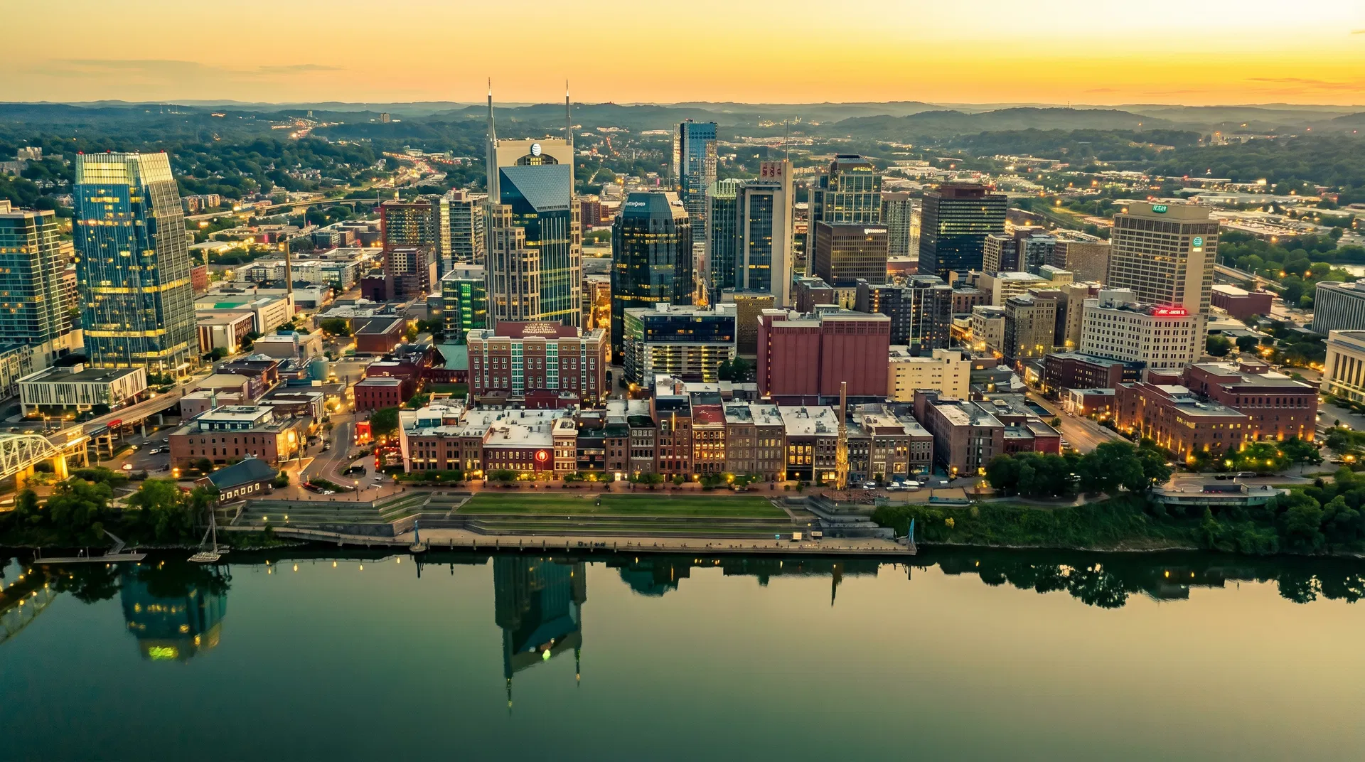 Nashville Tennessee skyline