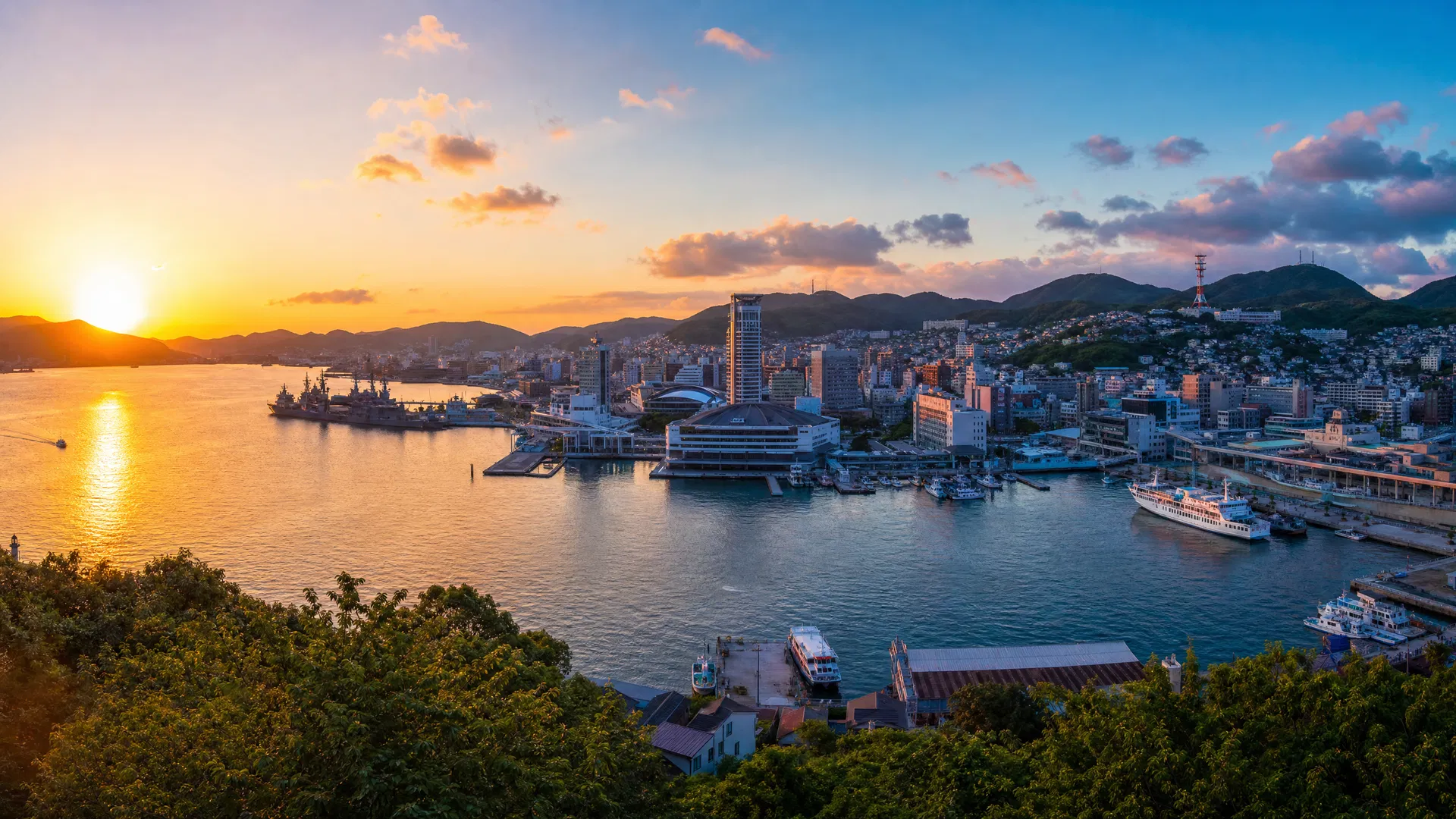 佐世保の港町風景