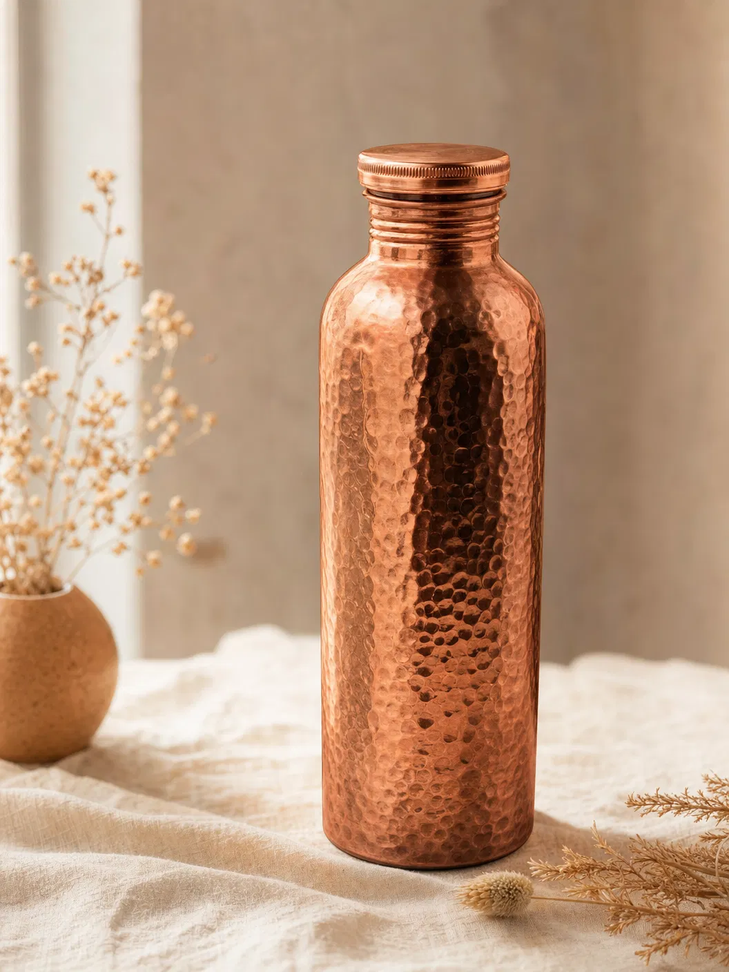 The 1L Hammered Copper Wellness Bottle