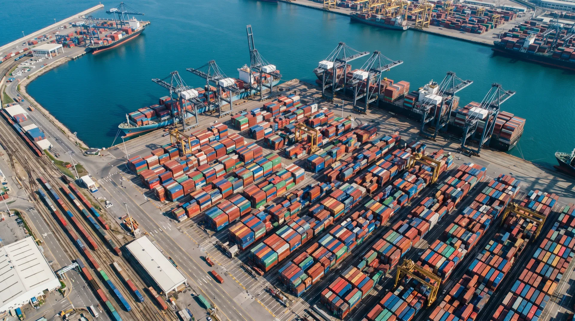 معالجة الحاويات