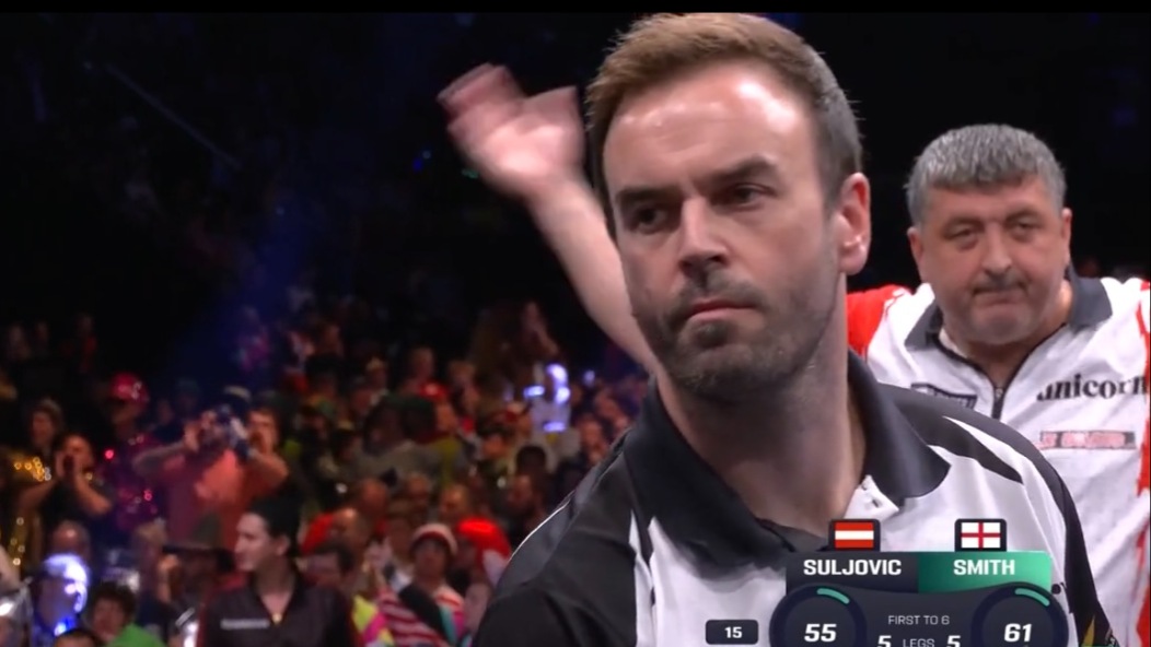 Smith brands Suljovic an “absolute helmet” after crowd-riling antics