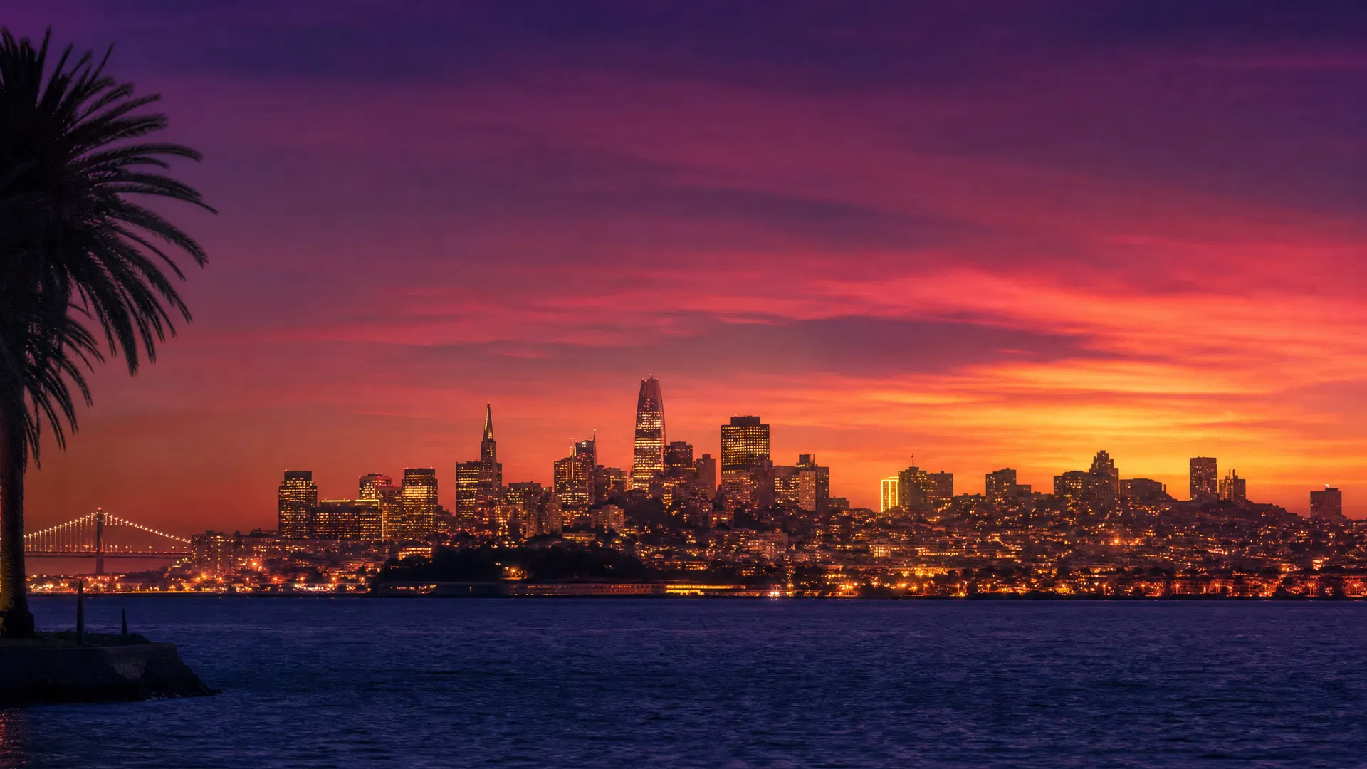 San Francisco skyline al tramonto