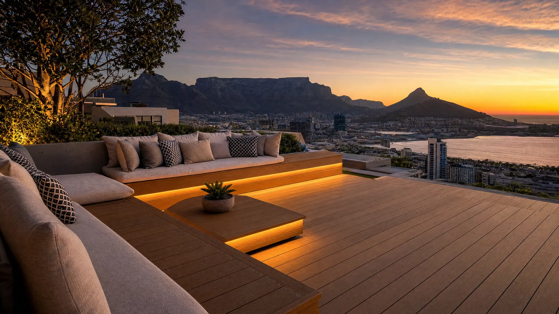 Luxury Cape Town deck with Table Mountain view