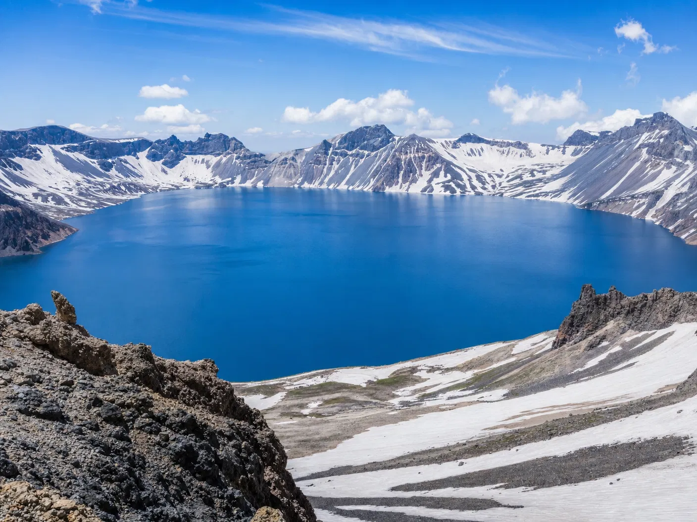 Changbai Mountain (長白山) — China travel destination