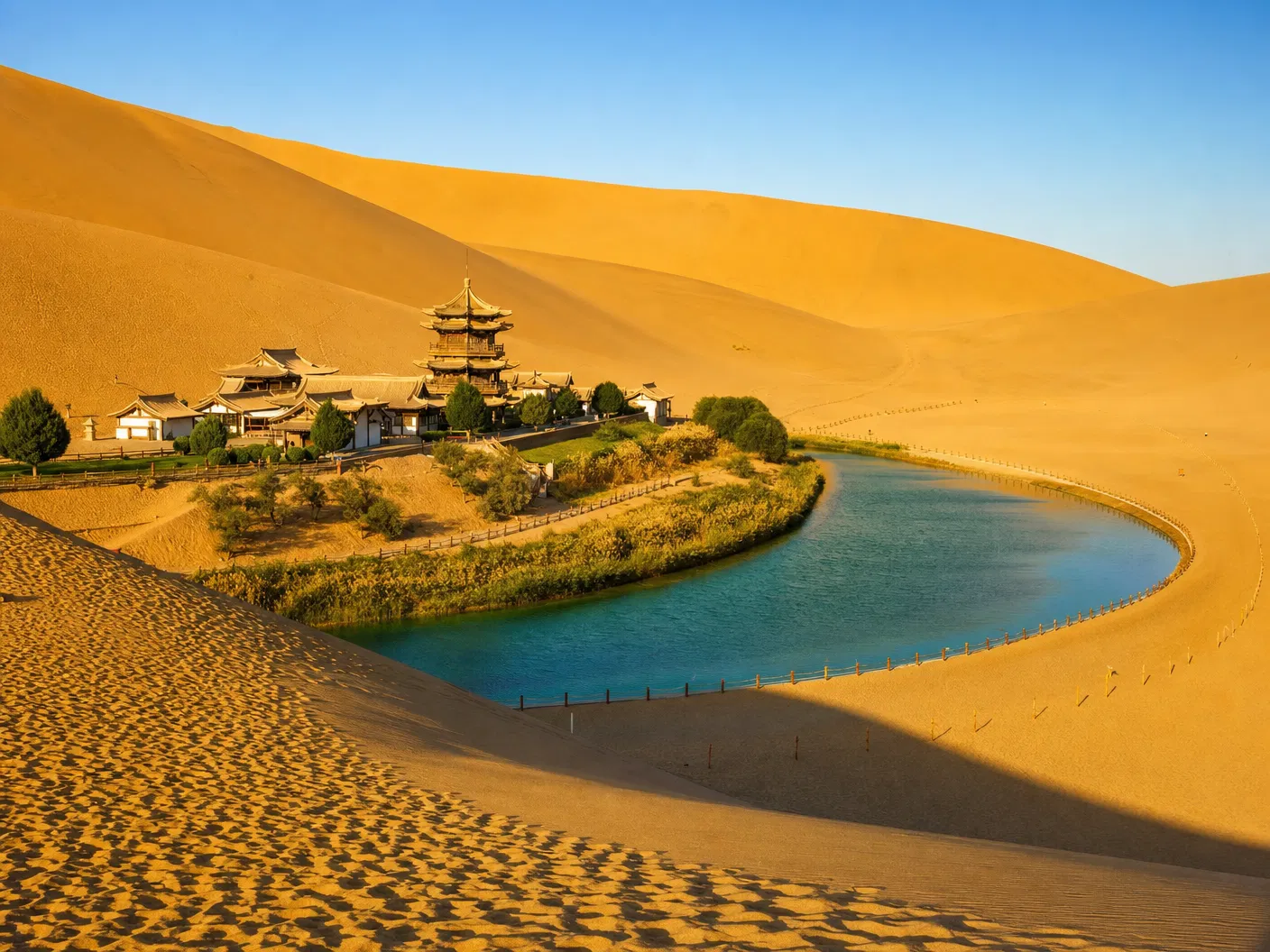 Dunhuang (敦煌) — China travel destination