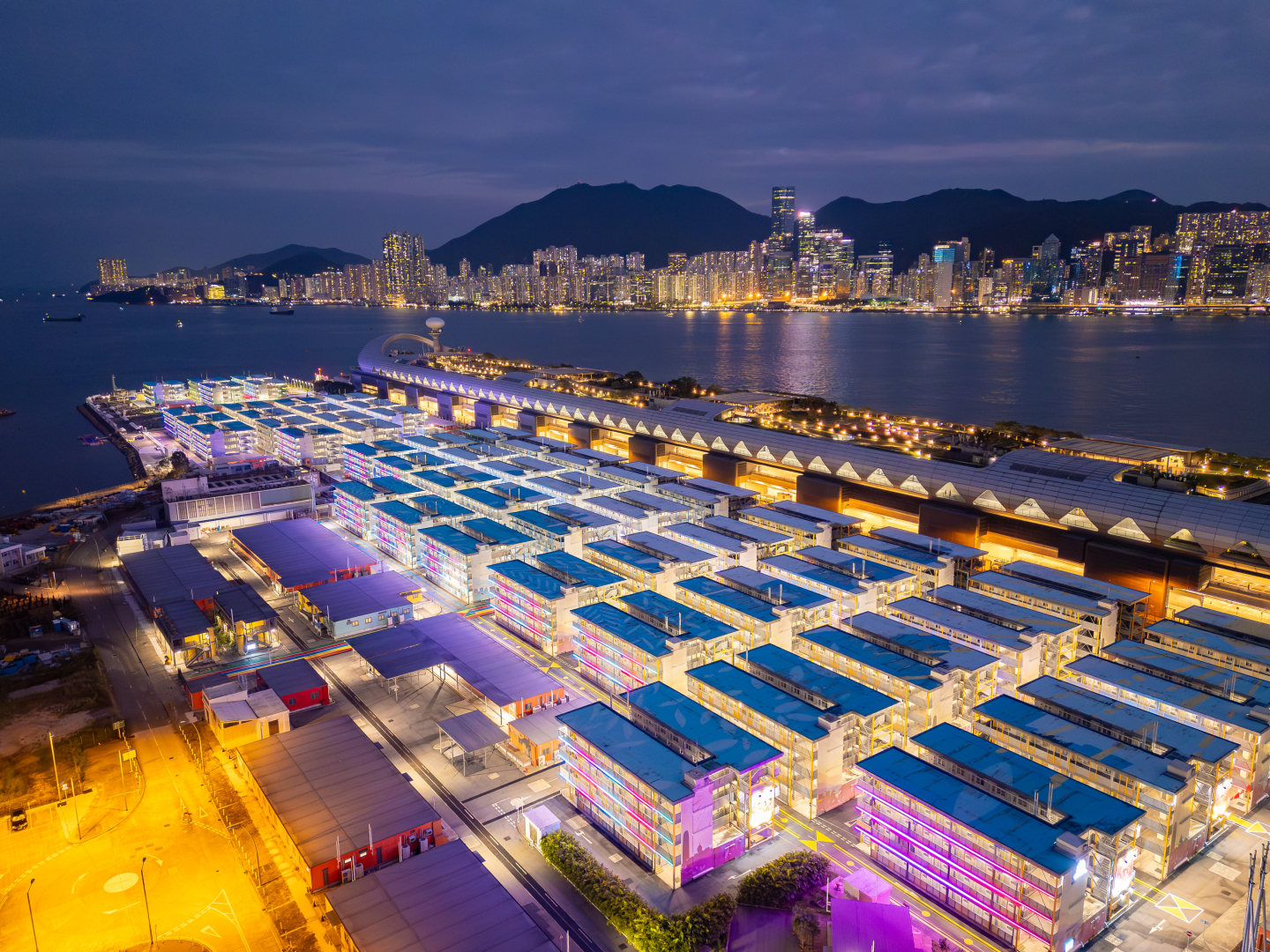 Victoria Harbour at dusk