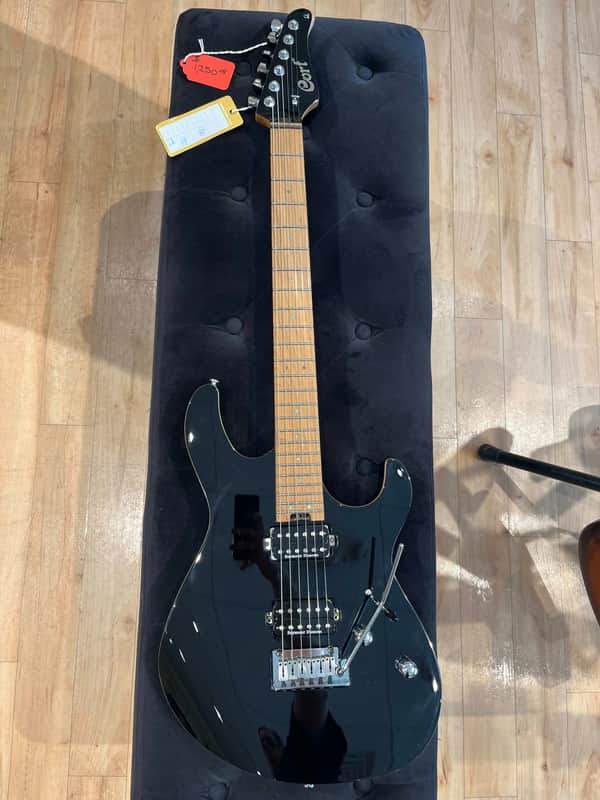 Cort  G300 PRO  2021 - Gloss Black