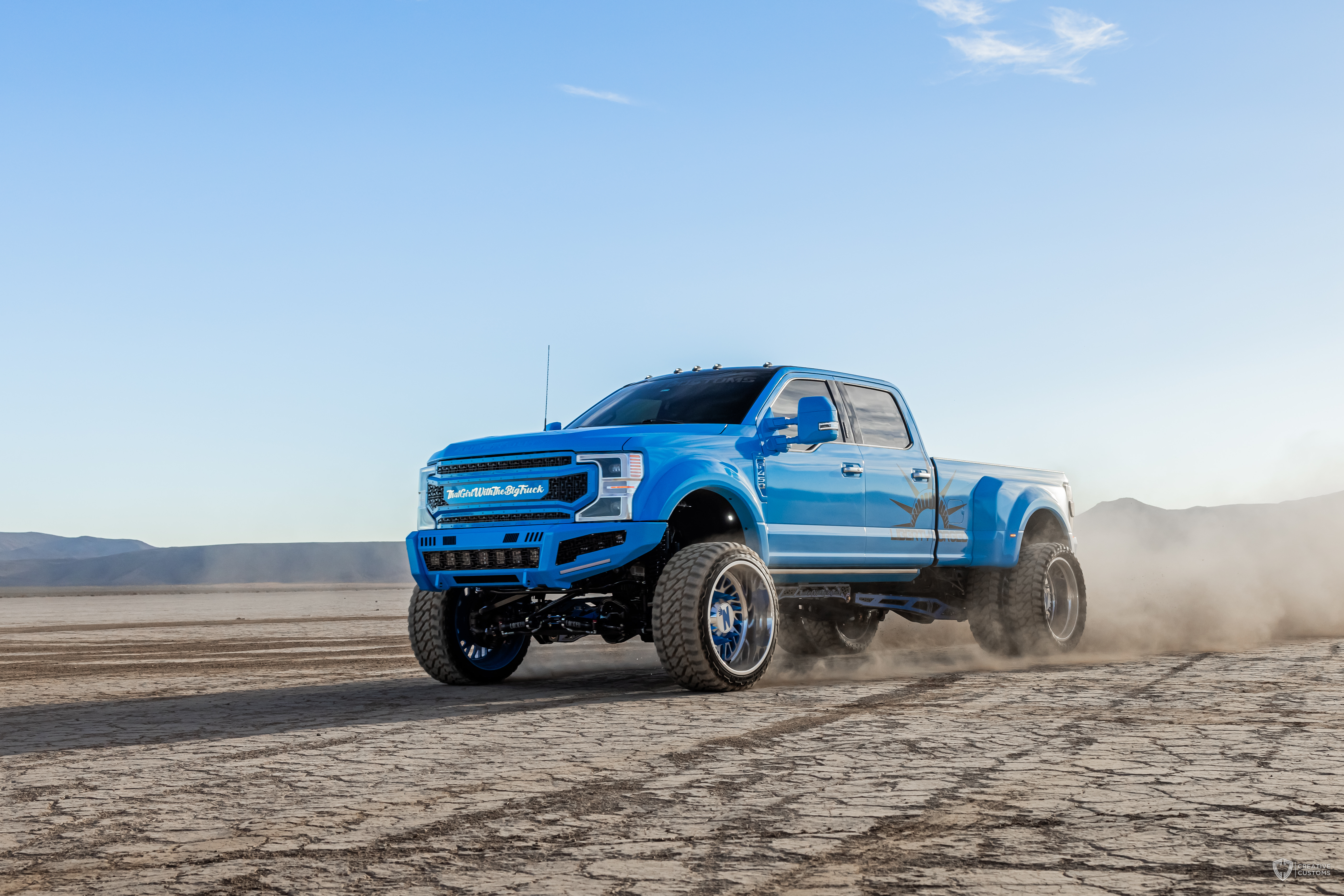 2022_Ford_F450_37x14.50R26_Fury_MT1_NicoleKalisek51.jpg