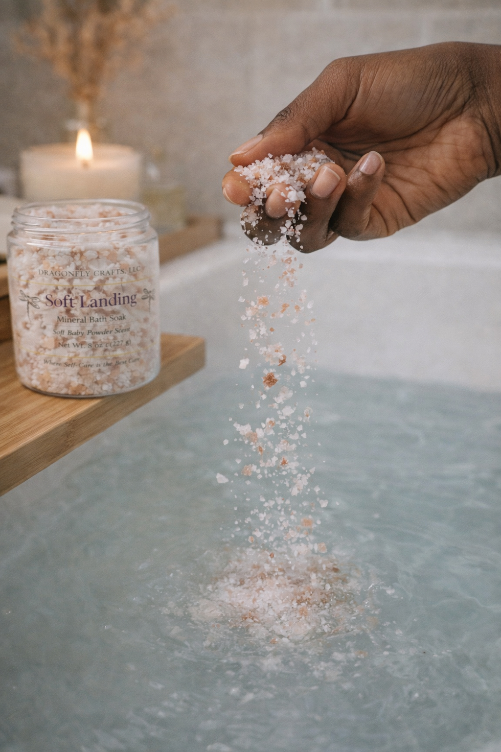 🛁 Soft Landing Mineral Bath Soak | End your day with a gentle landing.