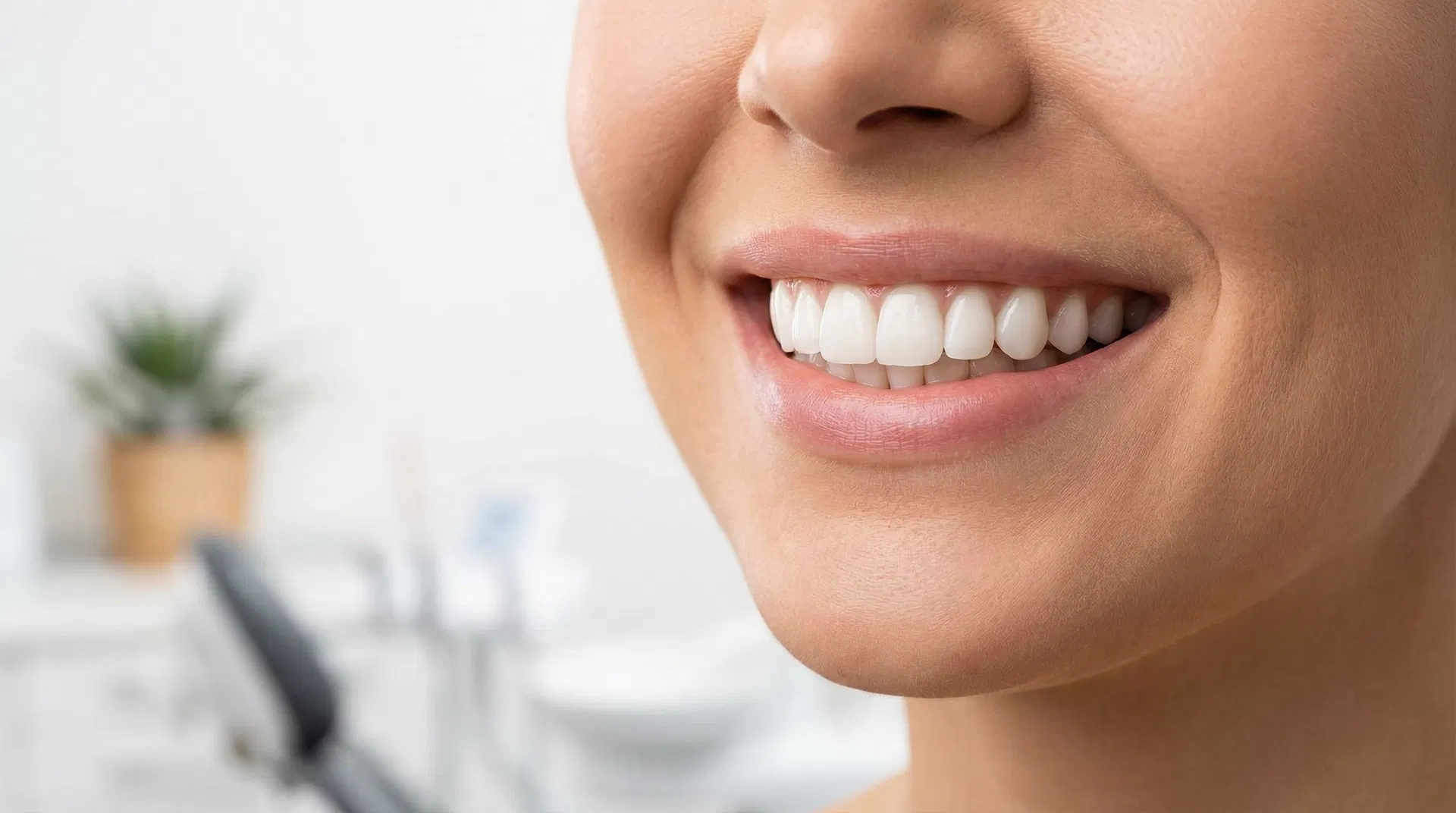 Beautiful smile with porcelain veneers — Qatar Prime Dental Center