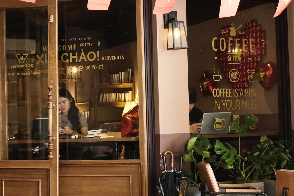 ハノイの人気カフェ2026年3月—スペシャルティコーヒーロースタリーが変える飲食シーン