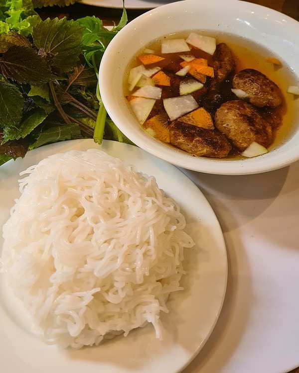 【2026年】ホーチミン市の注目レストラン3選！在住者が選ぶ必食グルメ