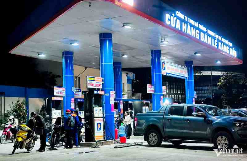 ベトナム、燃料環境税を50%引き下げ提案、RON95ガソリンは1リットル1,000ドンに