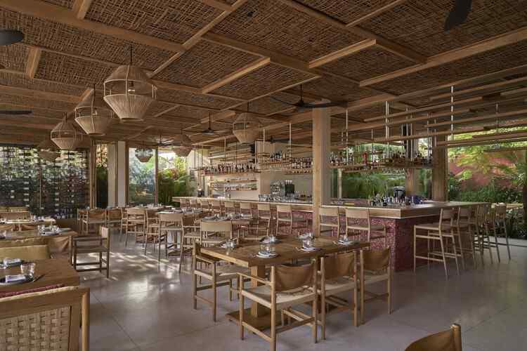 【ベトナム飲食店開業ガイド】成功を左右する内装デザインと厨房設備選定のポイント