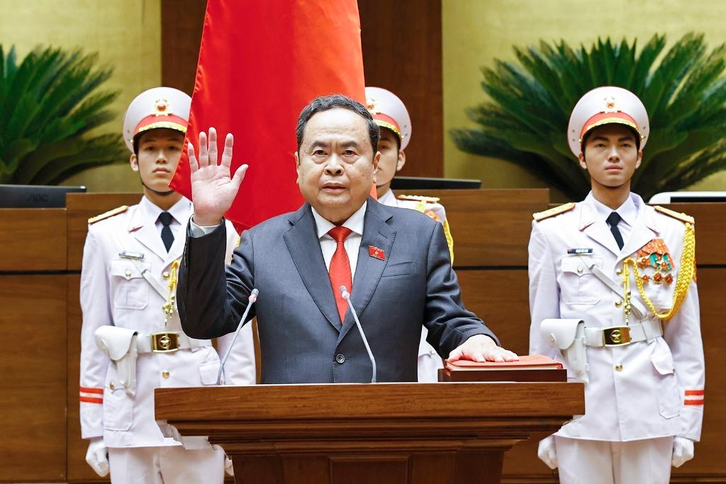 第16期国会が人事選出を完了：Tran Thanh Man議長再選と新指導体制の全容
